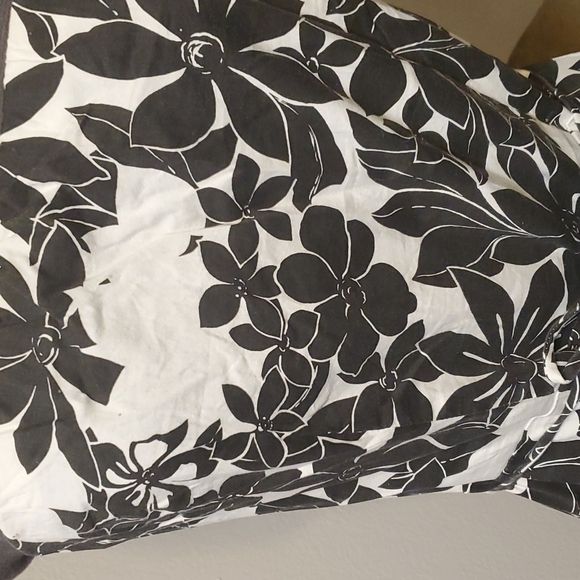 B/W Strapless Dress in Tropical Print; Sz 11 - Picture 3 of 11